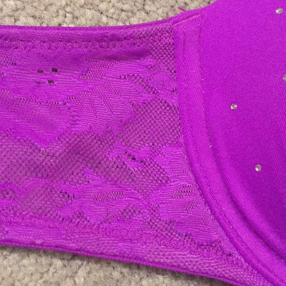 Victoria's Secret Body By Victoria Push-Up Bra 36B - Picture 3 of 6